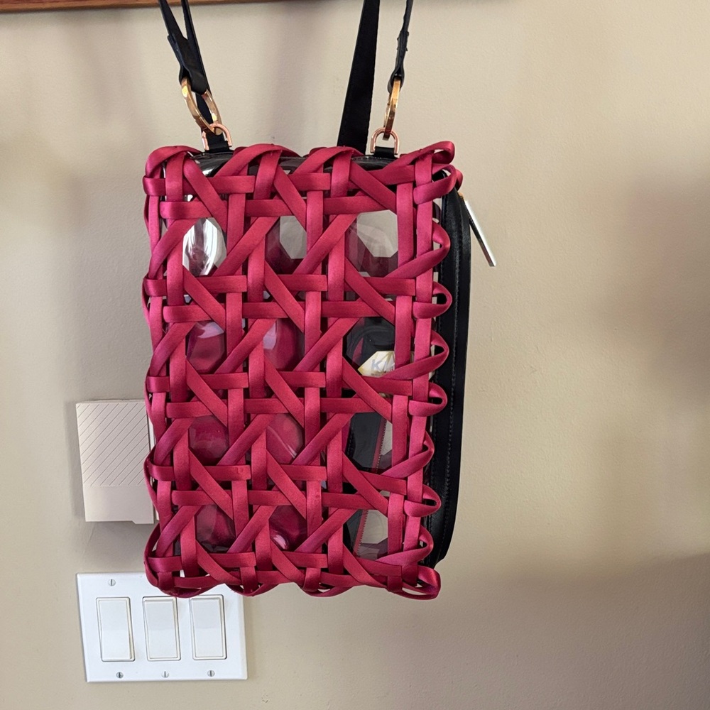 BENEDETTA BRUZZICHES Woven Maroon Women's Bag.